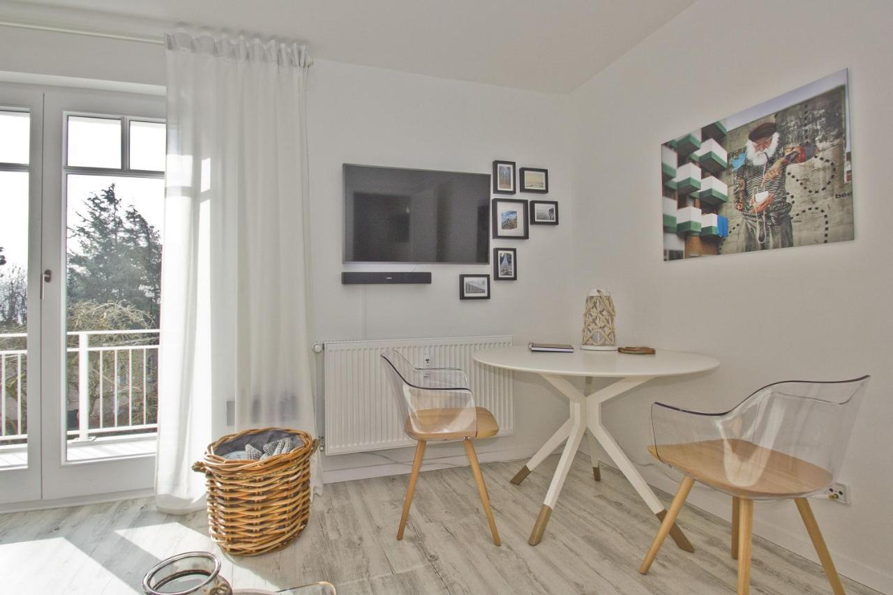 Lietzow Ferienwohnung Mit Balkon Und Meerblick - Ferienresidenz Zwei Bodden Fewo 1-4 מראה חיצוני תמונה